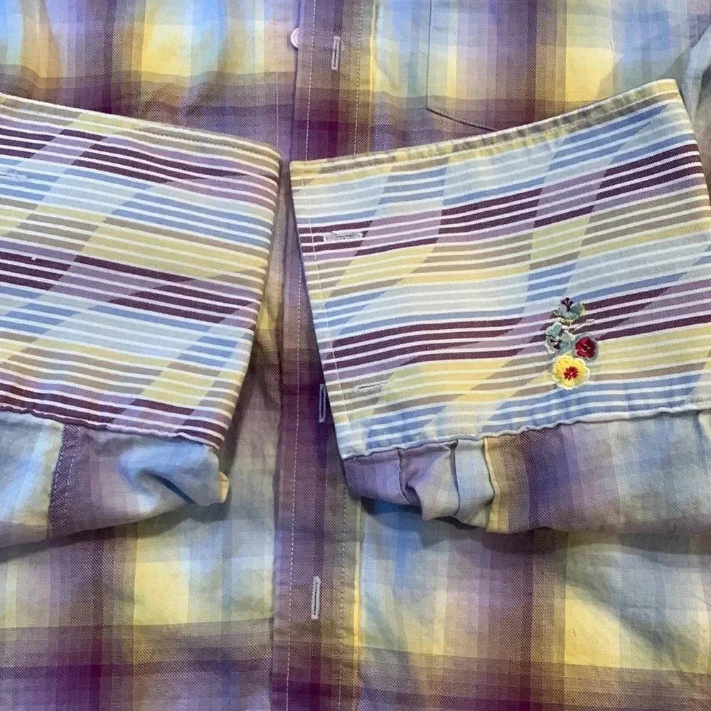 Bugatchi uowo button down size Medium - image 5